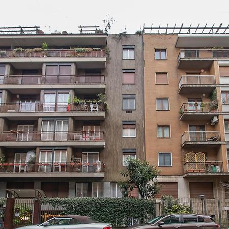 I Host Apartment - Melloni 34 Мілан Екстер'єр фото